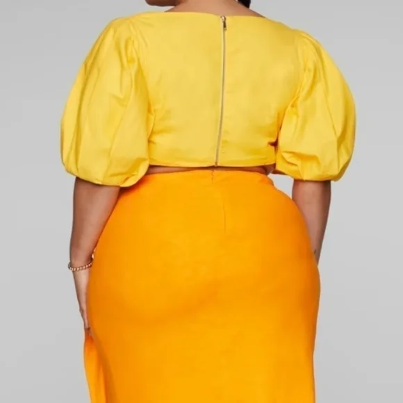 NWT Jeanette Puff Sleeve Crop Top - Gabi Fresh X FTF - Picture 2 of 6